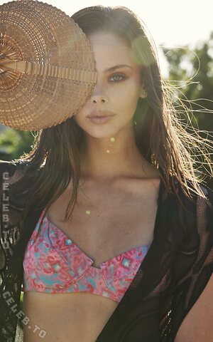 Meika Woollard Nude Leaked Photo #119