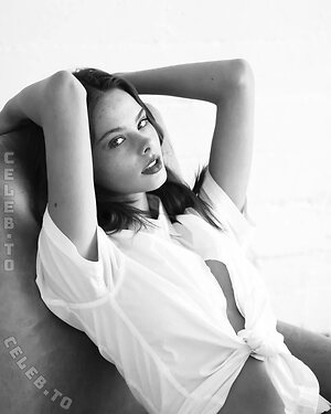 Meika Woollard Nude Leaked Photo #417