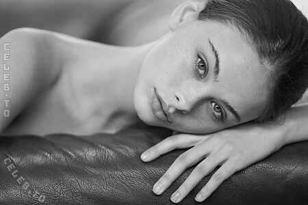 Meika Woollard Nude Leaked Photo #425