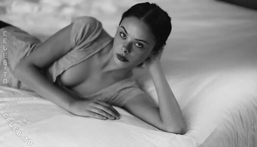 Meika Woollard Nude Leaked Photo #426