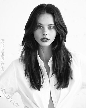 Meika Woollard photo