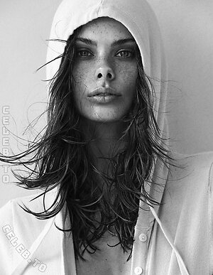 Meika Woollard Nude Leaked Photo #549