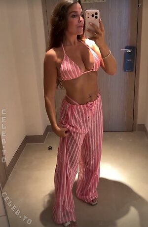 Meike Emonts Nude Photos