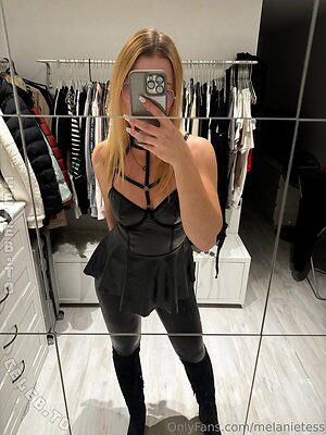Melanietesss Nude Leaked Photo #31