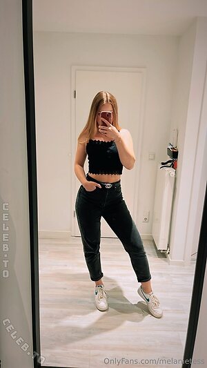 Melanietesss Nude Leaked Photo #44