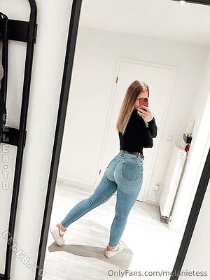 Melanietesss Nude Leaked Photo #65