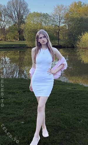meleomanie Nude Leaked Photo #29