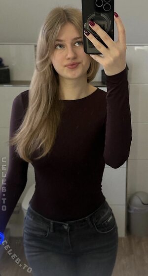 meleomanie Nude Leaked Photo #51