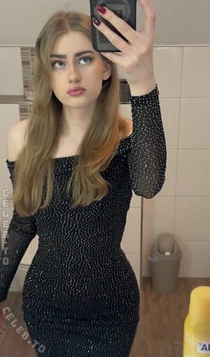 meleomanie Nude Leaked Photo #55