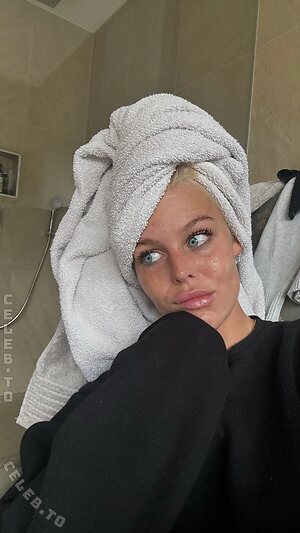 Melisande.mlnk Nude Leaked Photo #22