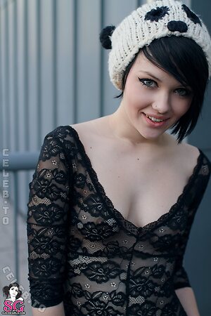 Mellisa Clarke Nude Leaked Photo #1183