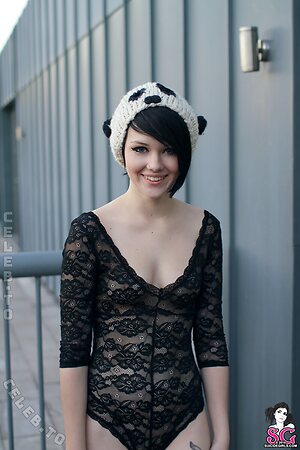 Mellisa Clarke Nude Leaked Photo #1184