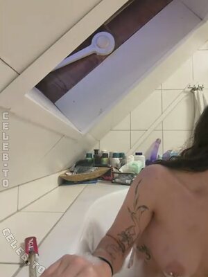 Me_lly Nude Leaked Photo #39