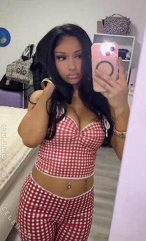 melodi.mzd Nude Leaked Photo #69
