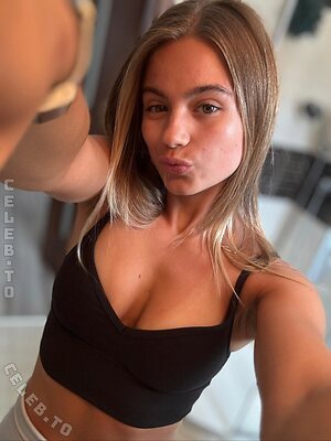 Me_martiina Nude Leaked Photo #61