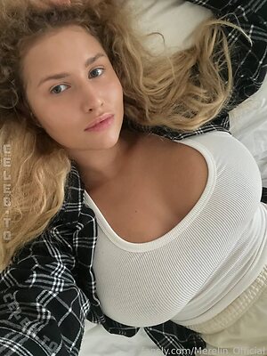 Merelin Nude Leaked Photo #6