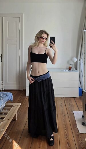 Merleperle Nude Leaked Photo #14