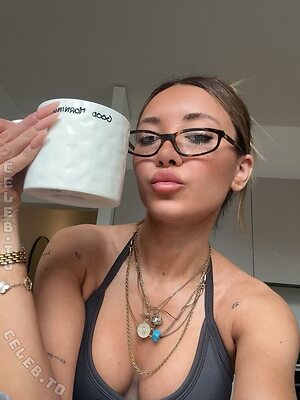 Merve Özkan Nude Leaked Photo #122