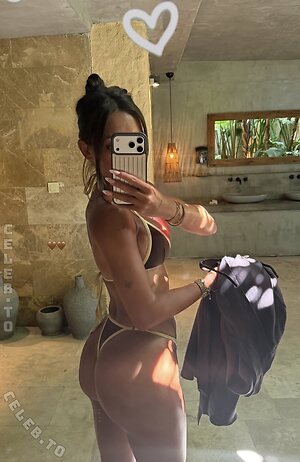 Merve Özkan Nude Leaked Photo #154