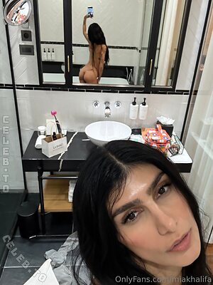 Mia Khalifa Nude Leaked Photo #318