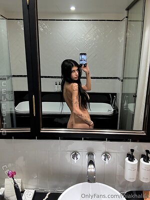 Mia Khalifa Nude Leaked Photo #322