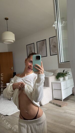 Miaa.rlt Nude Leaked Photo #30