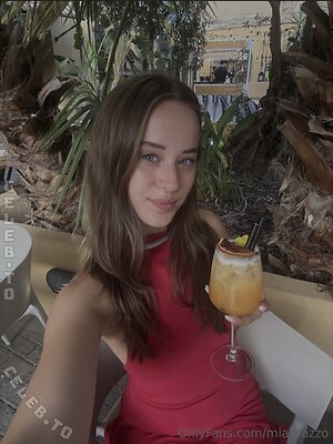 mia.cazzo Nude Leaked Photo #17