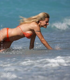 Michelle Hunziker Nude Leaked Photo #718