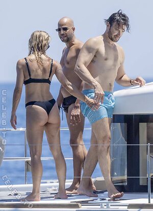 Michelle Hunziker Nude Leaked Photo #811