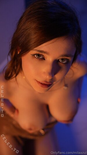 Mila Azul photo