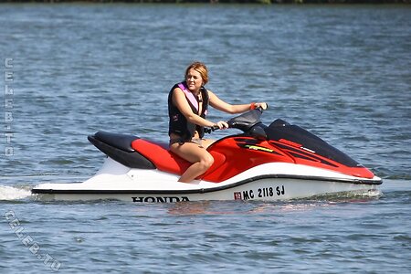 Miley Cyrus Nude Leaked Photo #686