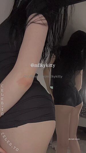Milky Kitty Nude Leaked Photo #74