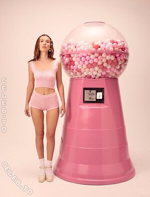 Millie Bobby Brown Nude Leaked Photo #198