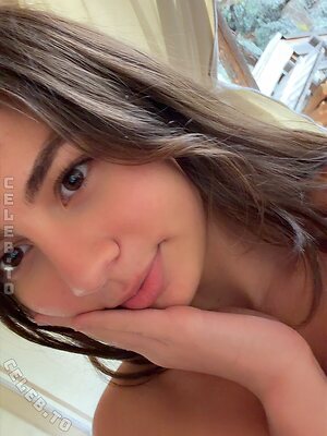 Minicaryn Nude Leaked Photo #34