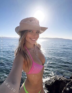 Minicuta Nude Leaked Photo #49