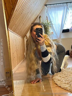Miss Eli Nude Leaked Photo #10