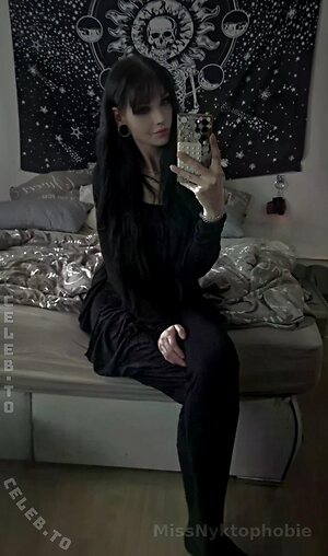 Miss Nyktophobie photo