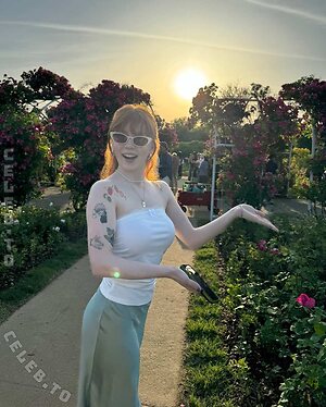 monominji Nude Leaked Photo #27