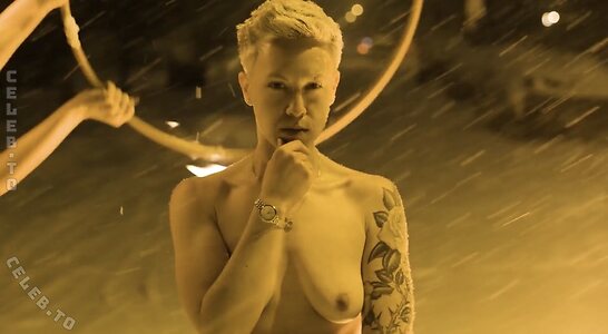 Musikvideos Nude Leaked Photo #34