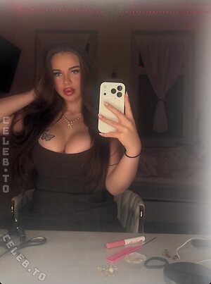 M.vntr Nude Leaked Photo #18