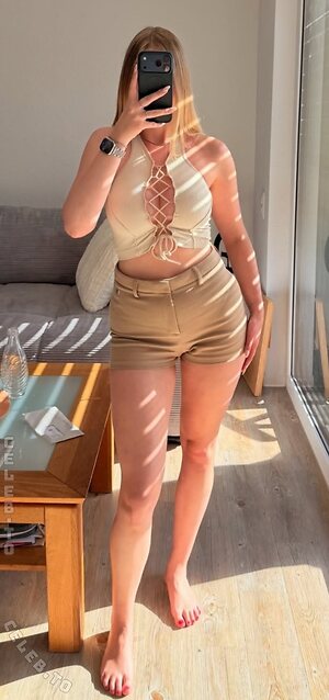 naadine.223 Nude Leaked Photo #35