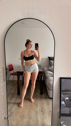 naadine.223 Nude Leaked Photo #60