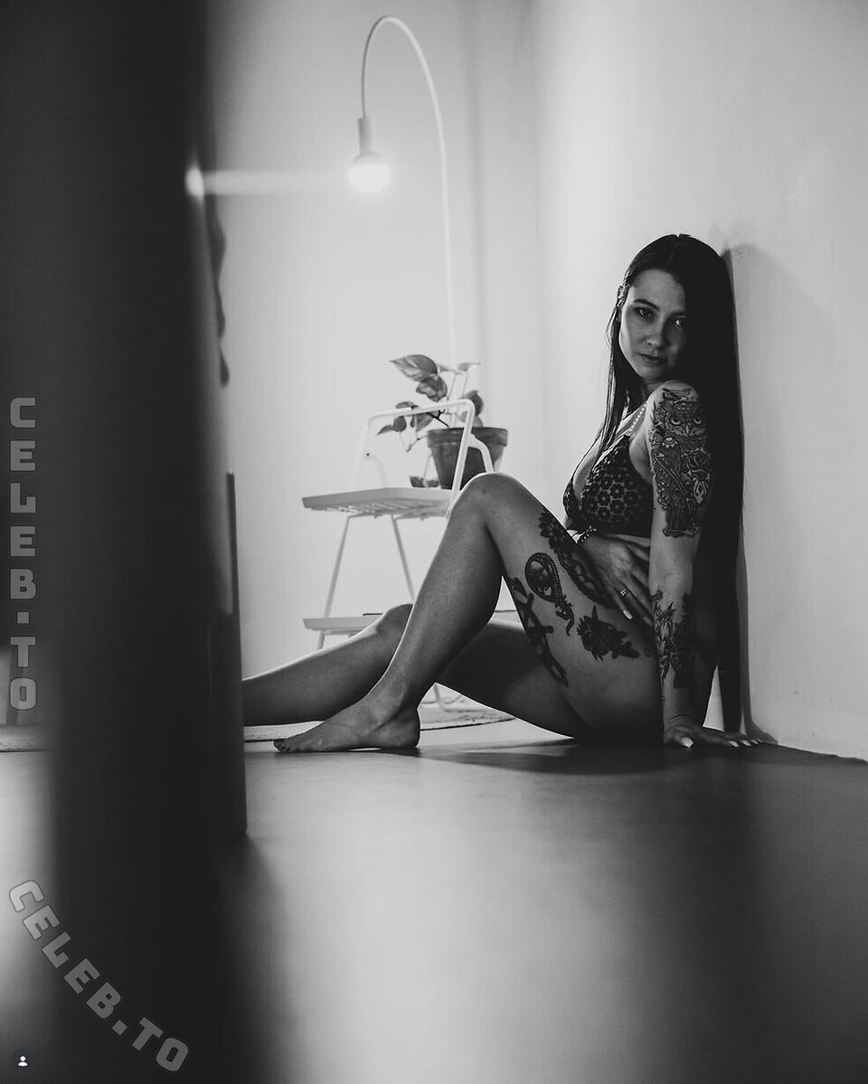Nadinaamina Nude Leaked Photos