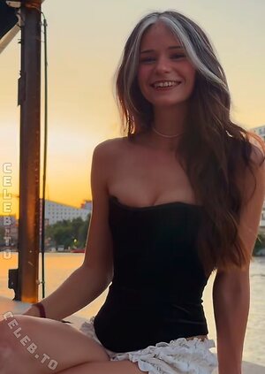 nadinebreaty Nude Leaked Photo #31