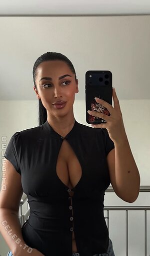 Nahrinblack Nude Leaked Photo #9
