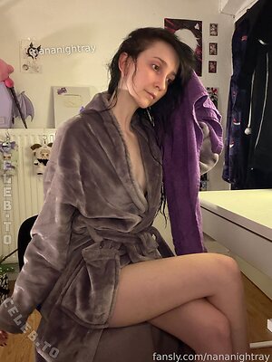 Nananightray Nude Leaked Photo #238