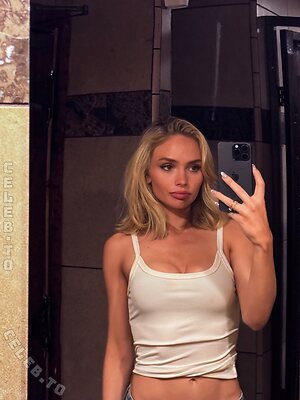 Natalie Alyn Lind More Nude Photos