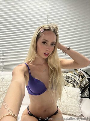 Natalie Reynolds Nude Leaked Photo #30