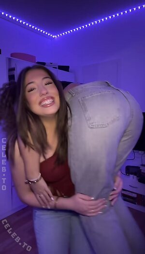 Nevine Nude Leaked Photo #5