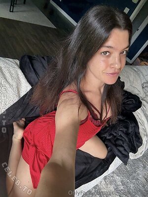 Nicoleskirts Nude Leaked Photo #3